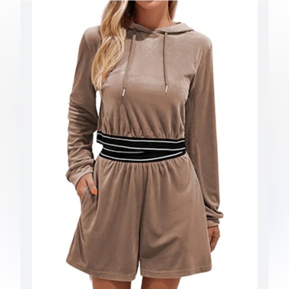 2 piece velour shirt and hoodie set size xl - Picture 9 of 9